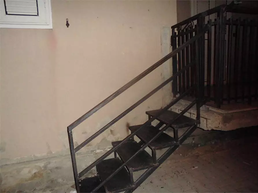 Immagine 26 di Quadrilocale in vendita  in via a Favara