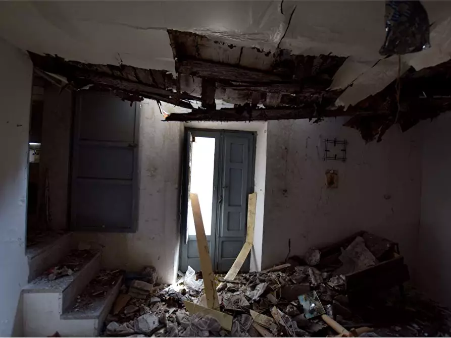 Immagine 8 di Casa indipendente in vendita  a Sutera