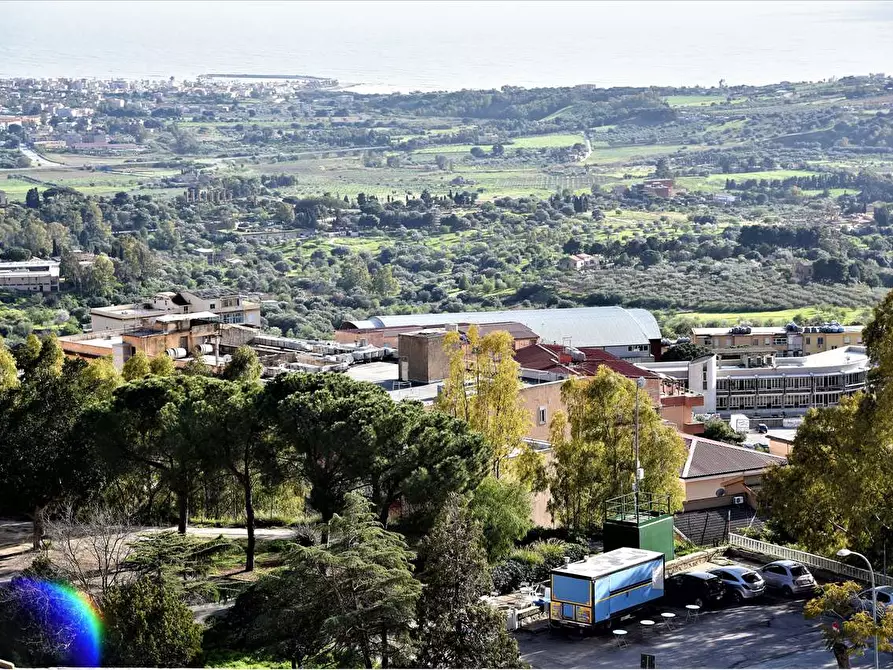 Immagine 8 di Quadrilocale in vendita  a Agrigento