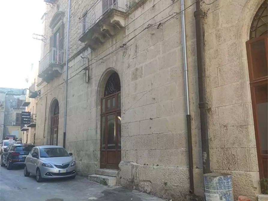 Immagine 5 di Magazzino in affitto  a Favara