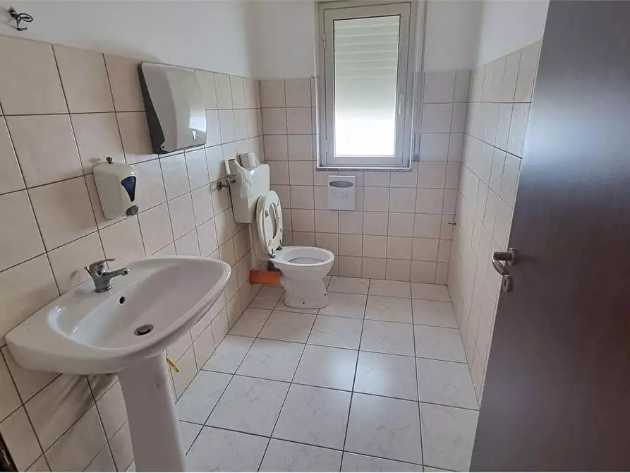 Immagine 24 di Quadrilocale in affitto  in via unità d'italia a Agrigento