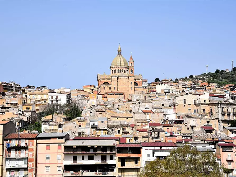 Immagine 8 di Quadrilocale in vendita  in viale Berlinguer a Favara
