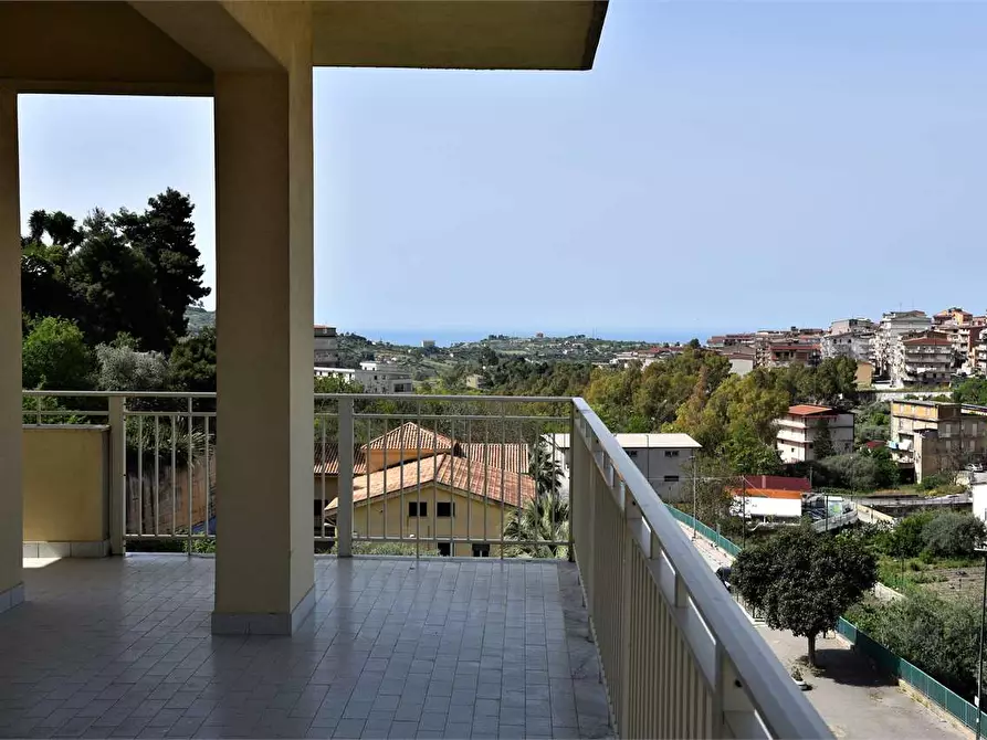 Immagine 10 di Quadrilocale in vendita  in viale Berlinguer a Favara