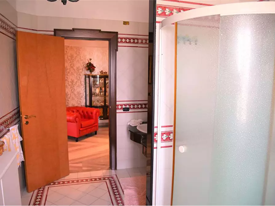 Immagine 21 di Quadrilocale in vendita  in viale Berlinguer a Favara