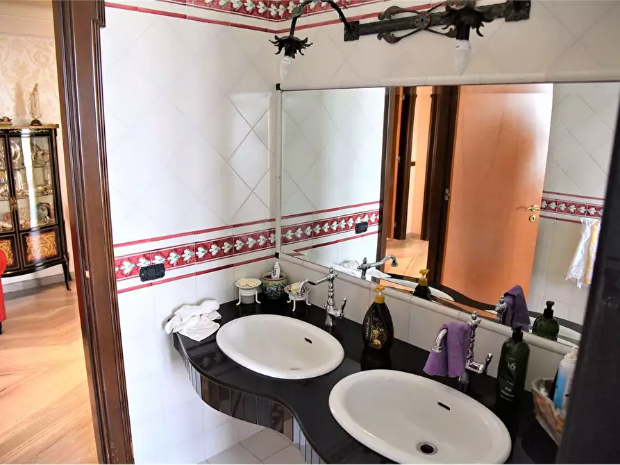 Immagine 24 di Quadrilocale in vendita  in viale Berlinguer a Favara