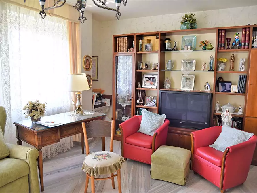 Immagine 26 di Quadrilocale in vendita  in viale Berlinguer a Favara