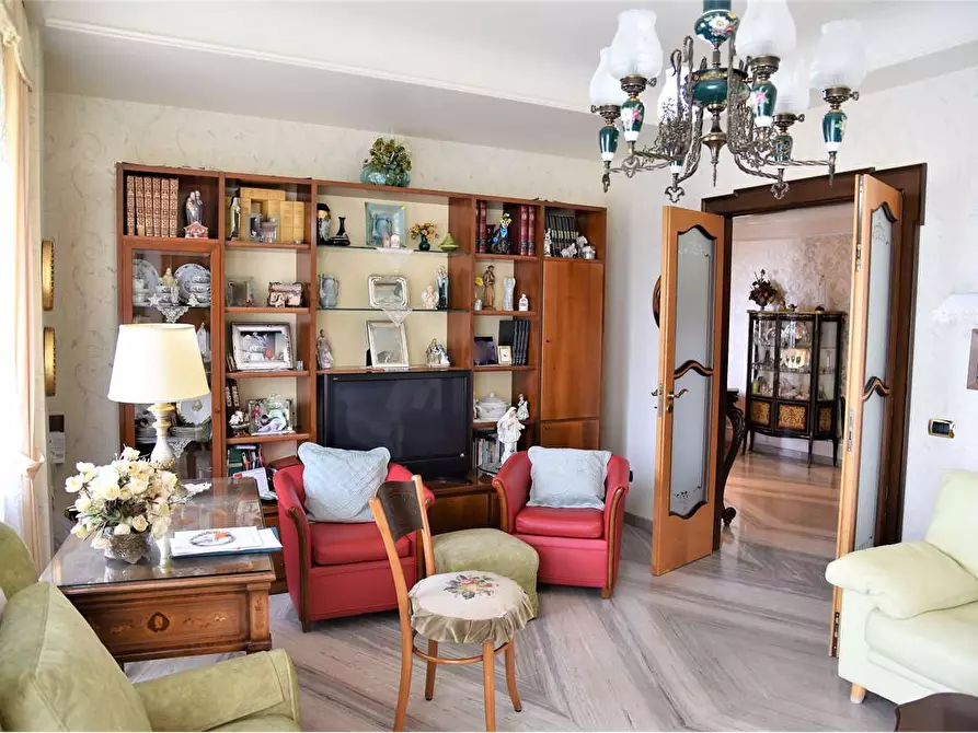 Immagine 27 di Quadrilocale in vendita  in viale Berlinguer a Favara