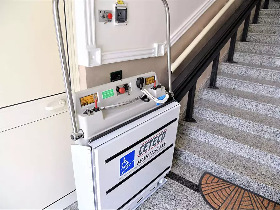 Immagine 51 di Quadrilocale in vendita  in viale Berlinguer a Favara