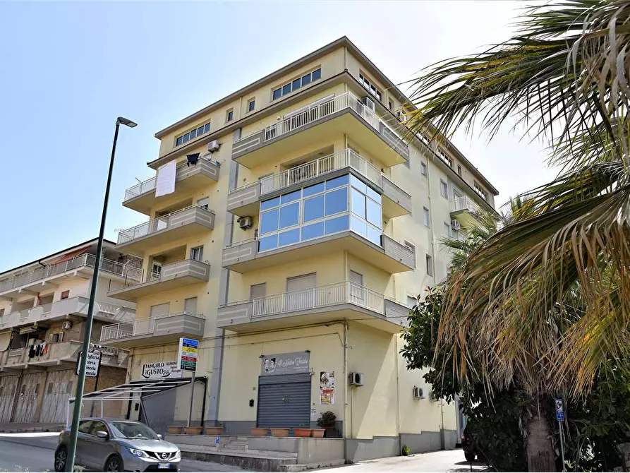 Immagine 63 di Quadrilocale in vendita  in viale Berlinguer a Favara