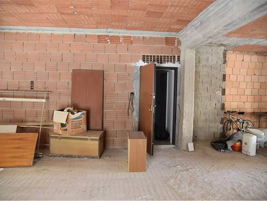 Immagine 11 di Quadrilocale in vendita  in Viale Berlinguer a Favara