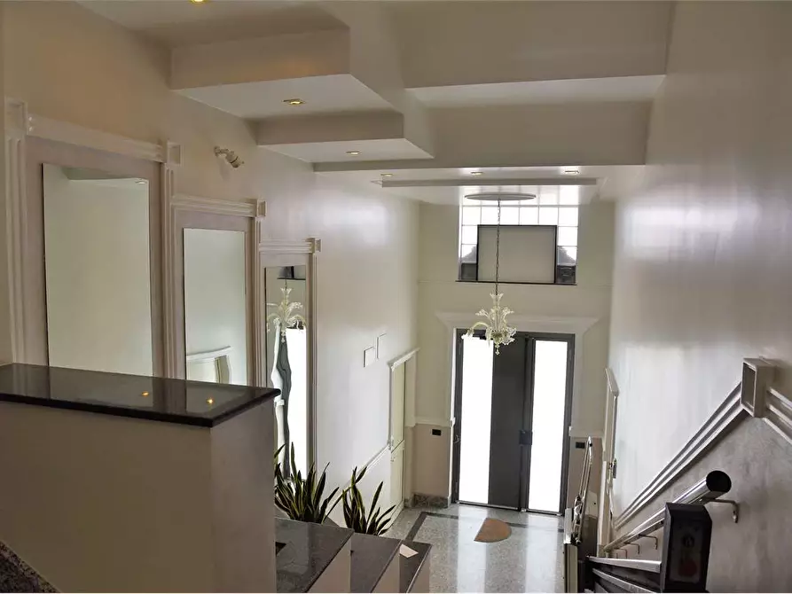 Immagine 27 di Quadrilocale in vendita  in Viale Berlinguer a Favara