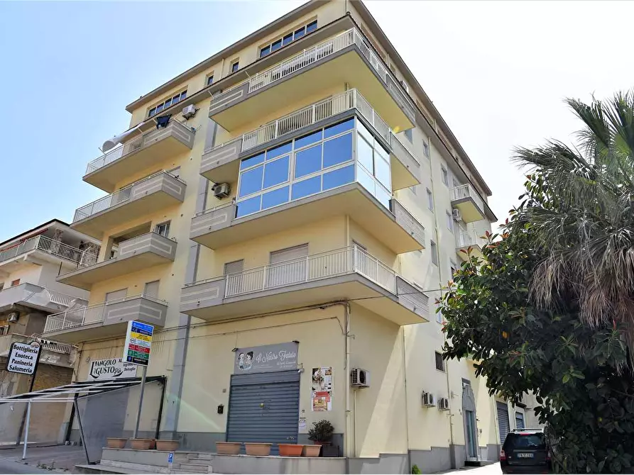 Immagine 31 di Quadrilocale in vendita  in Viale Berlinguer a Favara