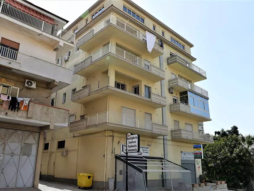 Immagine 34 di Quadrilocale in vendita  in Viale Berlinguer a Favara