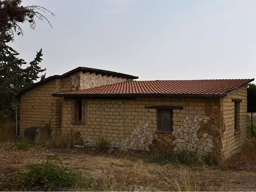 Immagine 8 di Rustico / casale in vendita  in via boccadutri a Favara