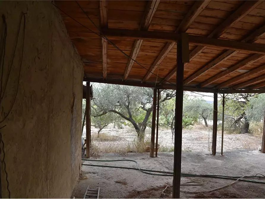 Immagine 15 di Rustico / casale in vendita  in via boccadutri a Favara