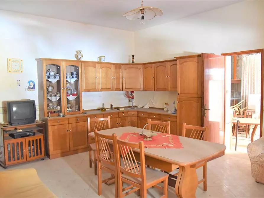 Immagine 3 di Casa indipendente in vendita  in via roma a Favara