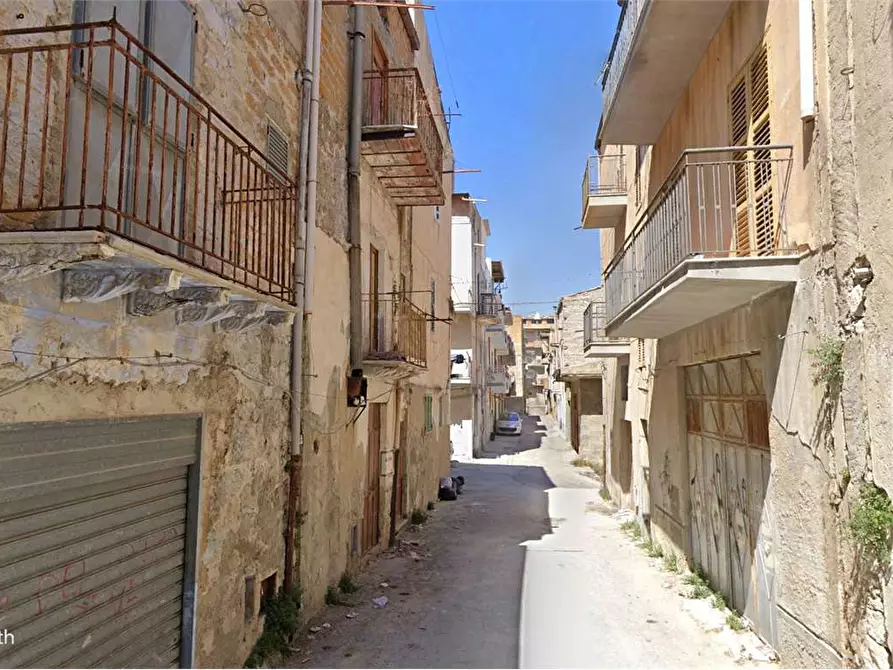 Immagine 3 di Casa indipendente in vendita  in Via Lucio Fontana 38 a Favara