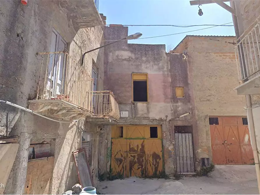 Immagine 4 di Casa indipendente in vendita  in Via Lucio Fontana 38 a Favara