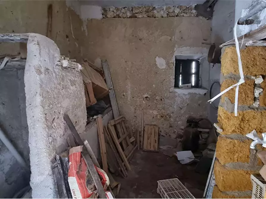 Immagine 11 di Casa indipendente in vendita  in Via Comaschi 45 a Grotte