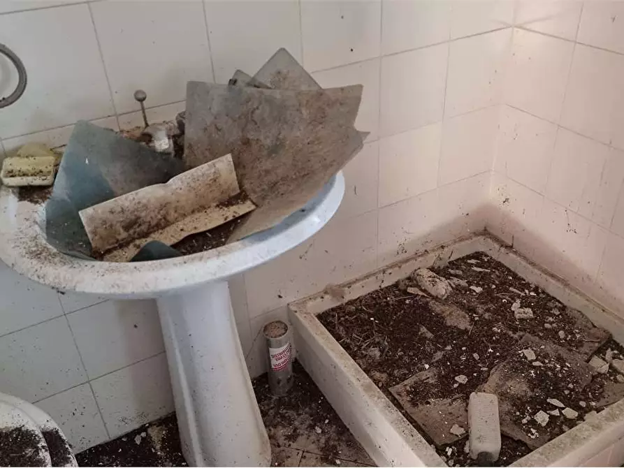 Immagine 21 di Casa indipendente in vendita  in Via Comaschi 45 a Grotte