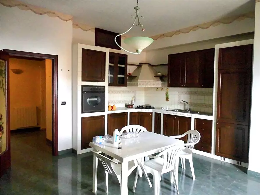 Immagine 9 di Quadrilocale in vendita  a Favara