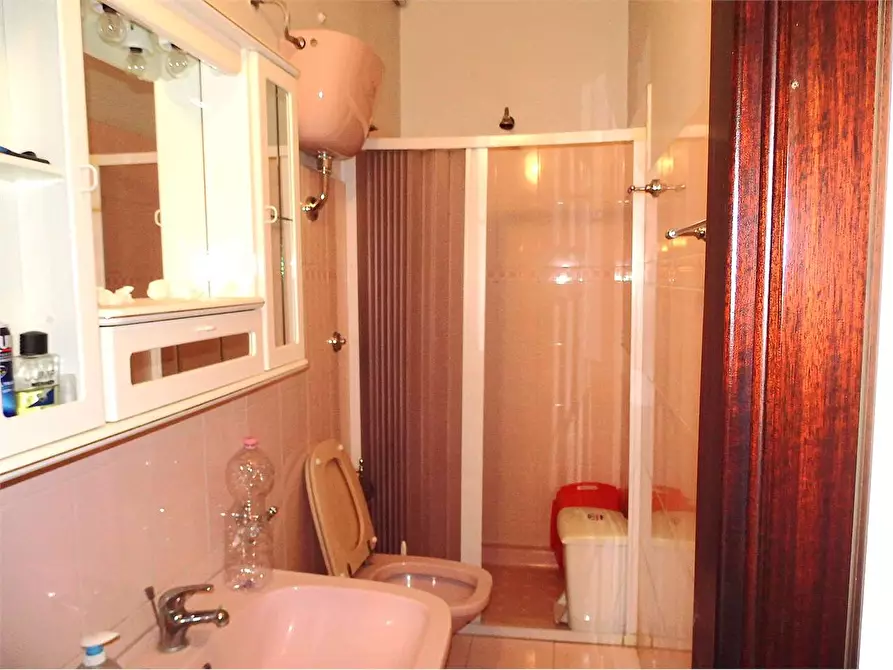 Immagine 13 di Quadrilocale in vendita  a Favara