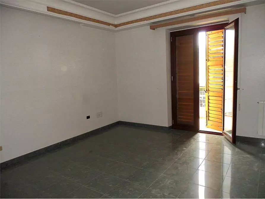 Immagine 17 di Quadrilocale in vendita  a Favara