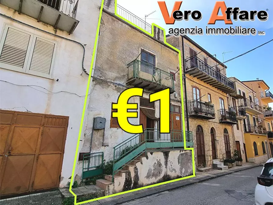 Immagine 1 di Casa indipendente in vendita  a Campofranco