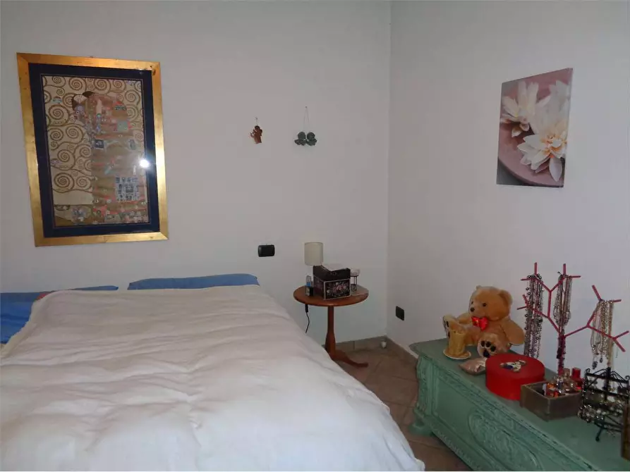 Immagine 6 di Quadrilocale in vendita  a Roccastrada