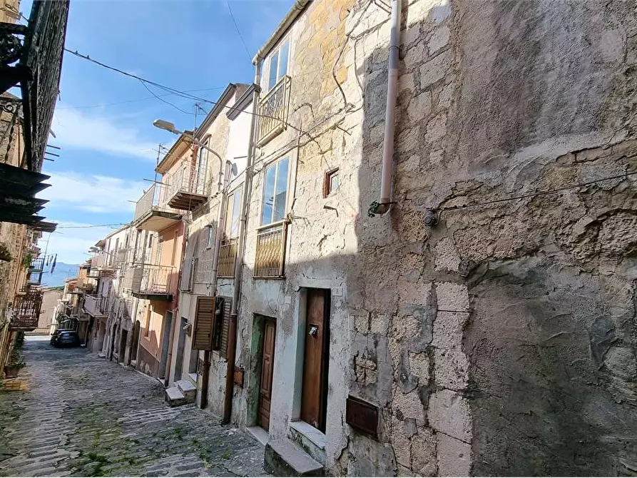 Immagine 2 di Casa indipendente in vendita  in Via San Francesco 8 a Acquaviva Platani