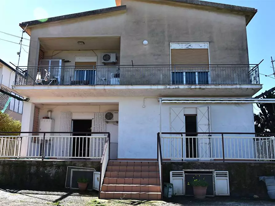Immagine 3 di Porzione di villa in vendita  in sp3 a Favara