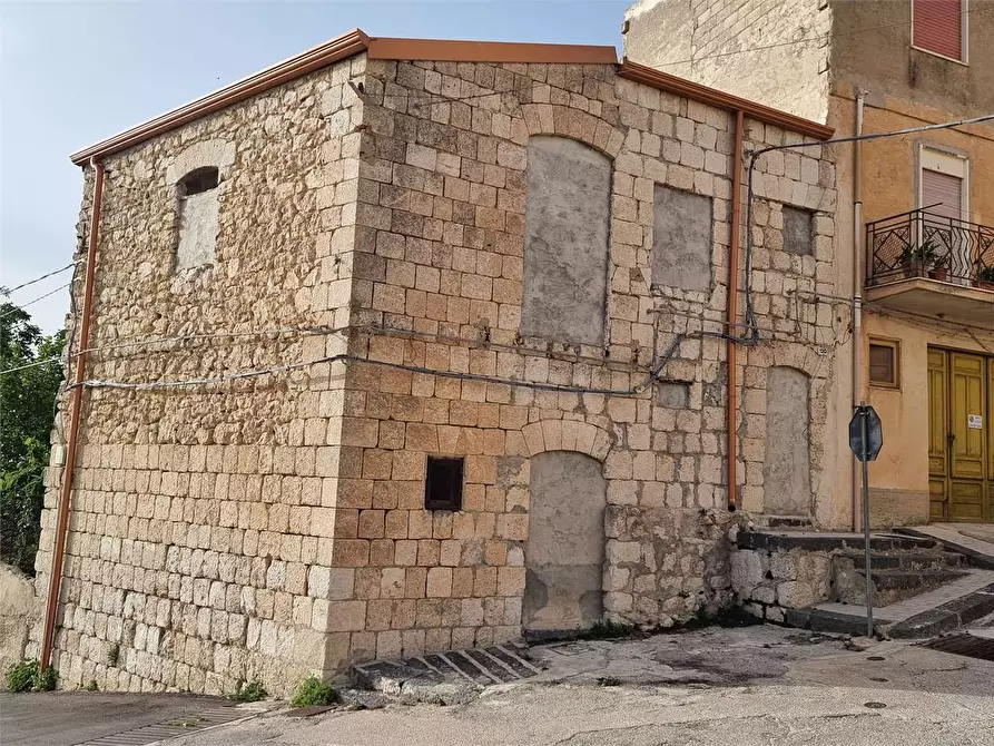 Immagine 2 di Casa indipendente in vendita  a Acquaviva Platani