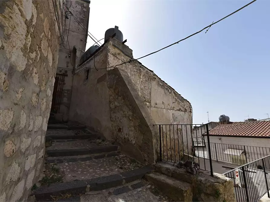 Immagine 7 di Casa indipendente in vendita  a Mussomeli