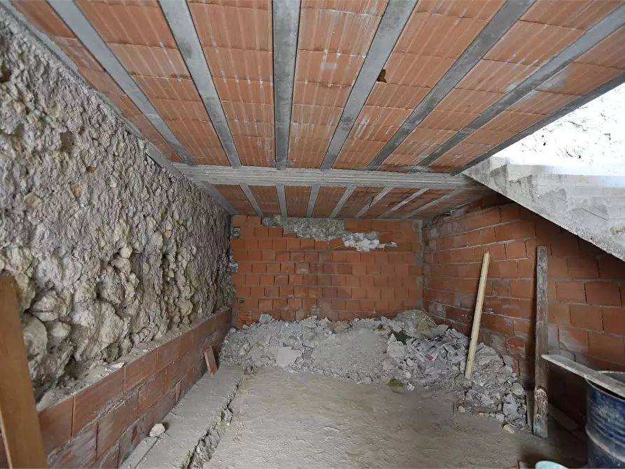 Immagine 14 di Casa indipendente in vendita  a Mussomeli