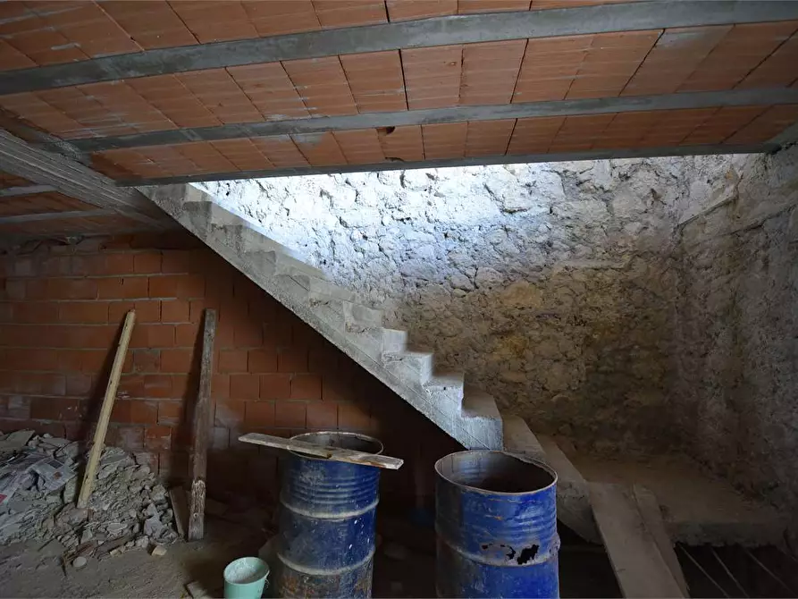 Immagine 15 di Casa indipendente in vendita  a Mussomeli