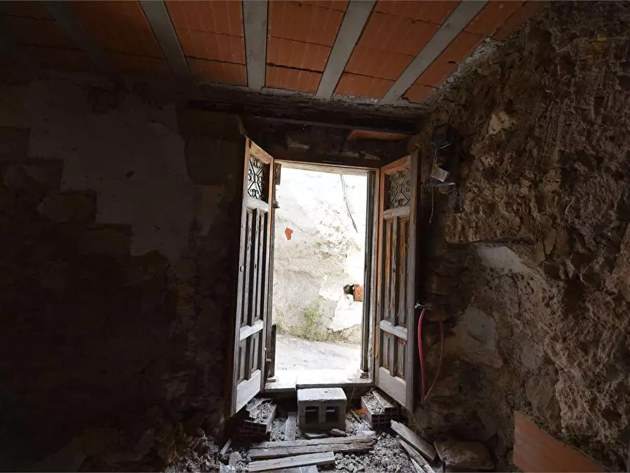 Immagine 16 di Casa indipendente in vendita  a Mussomeli