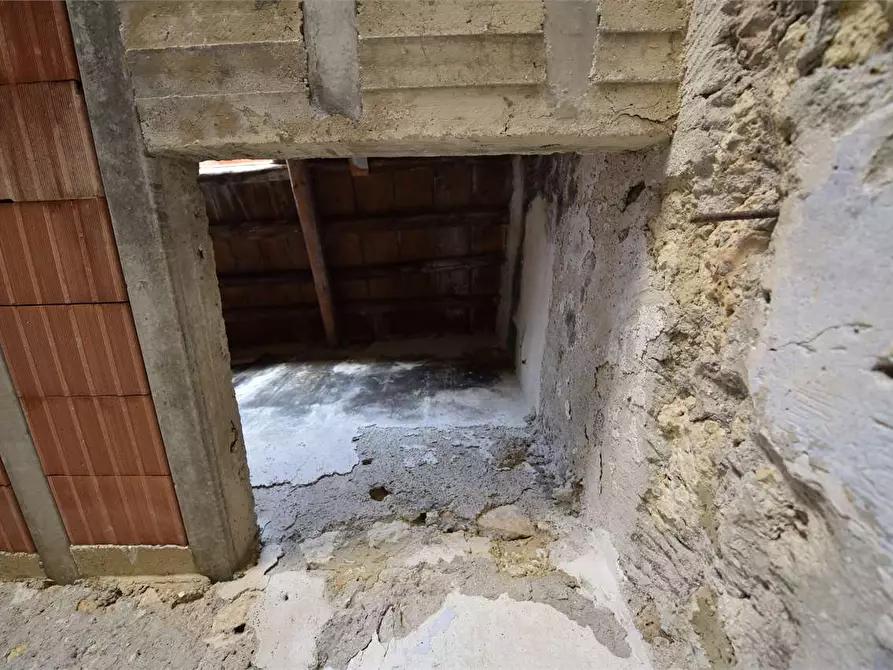 Immagine 18 di Casa indipendente in vendita  a Mussomeli