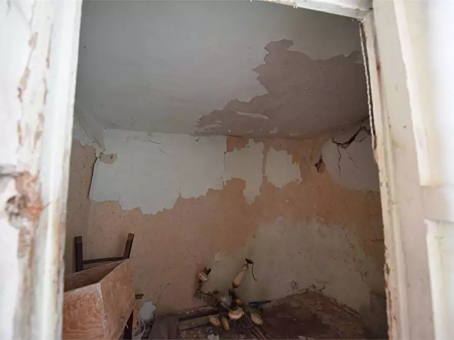 Immagine 19 di Casa indipendente in vendita  a Mussomeli