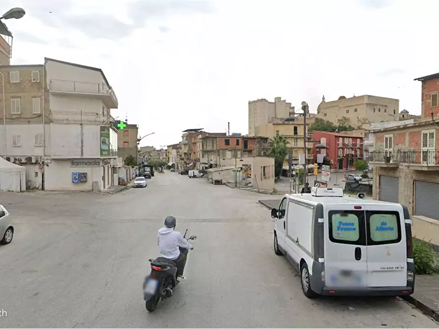 Immagine 5 di Trilocale in affitto  a Favara