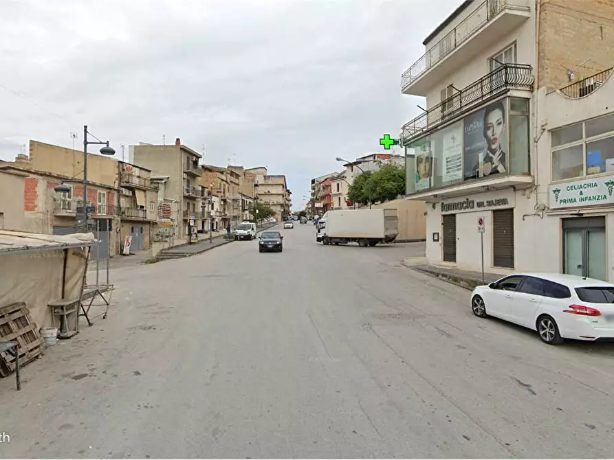 Immagine 5 di Trilocale in affitto  a Favara