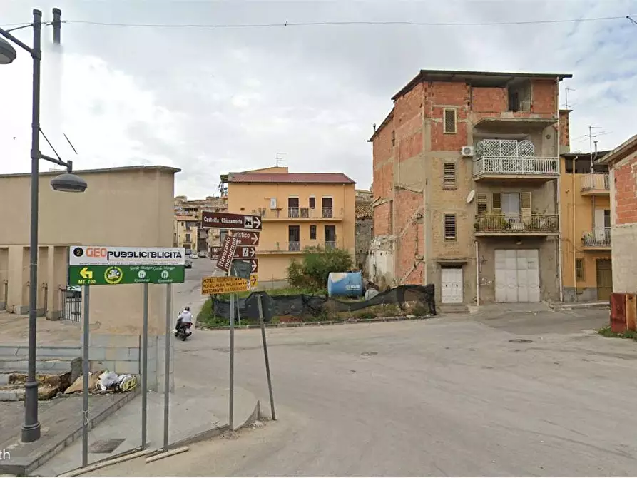 Immagine 6 di Trilocale in affitto  a Favara