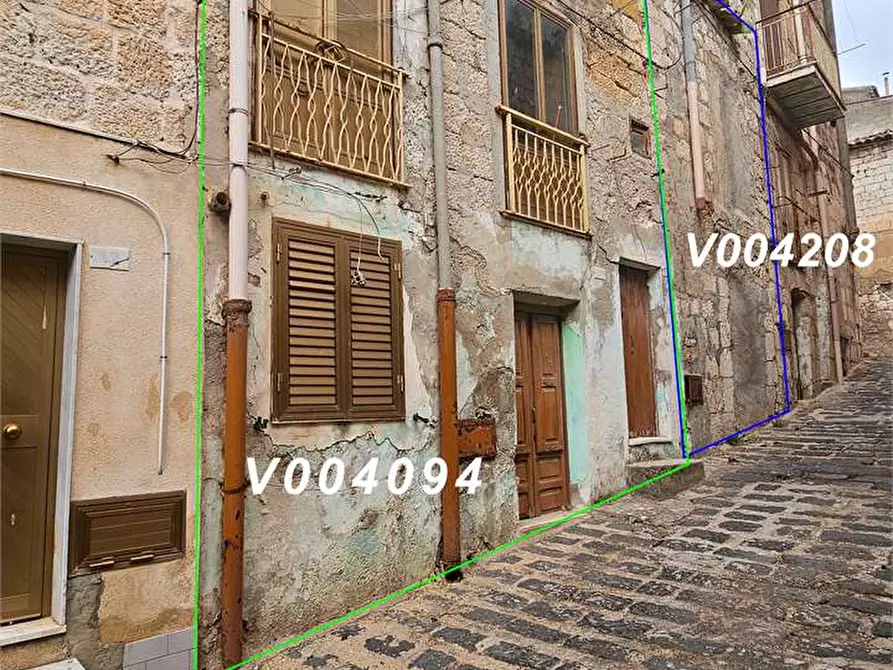 Immagine 1 di Casa indipendente in vendita  a Acquaviva Platani