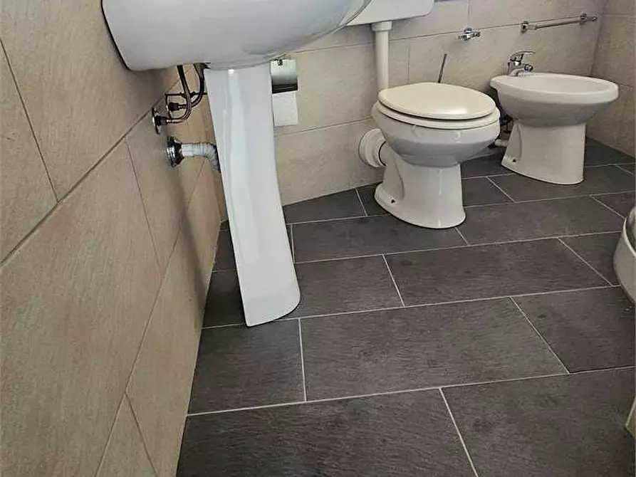 Immagine 12 di Bilocale in affitto  a Favara