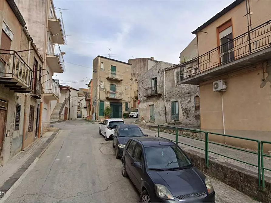 Immagine 2 di Casa indipendente in vendita  a Campofranco