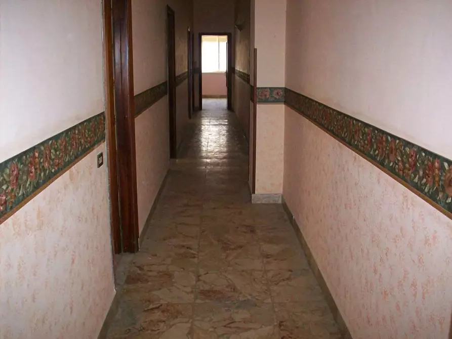 Immagine 4 di Quadrilocale in vendita  in Viale Aldo Moro 2 a Favara