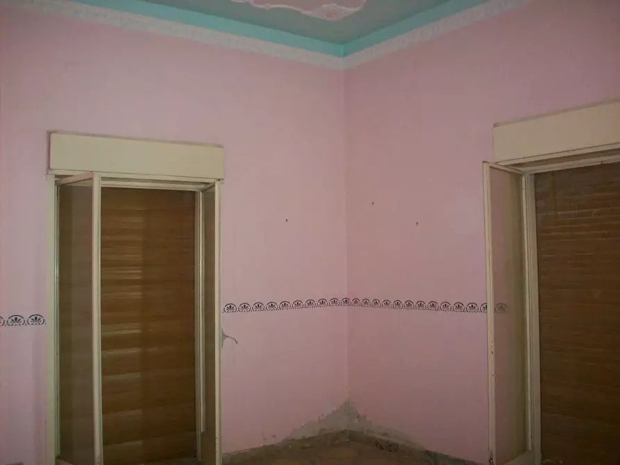 Immagine 16 di Quadrilocale in vendita  in Viale Aldo Moro 2 a Favara