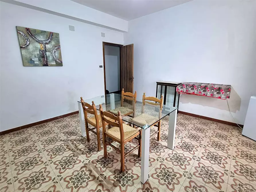 Immagine 7 di Bilocale in affitto  a Favara