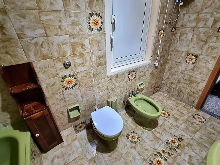 Immagine 11 di Bilocale in affitto  a Favara