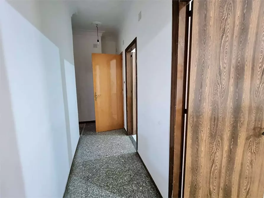 Immagine 12 di Bilocale in affitto  a Favara