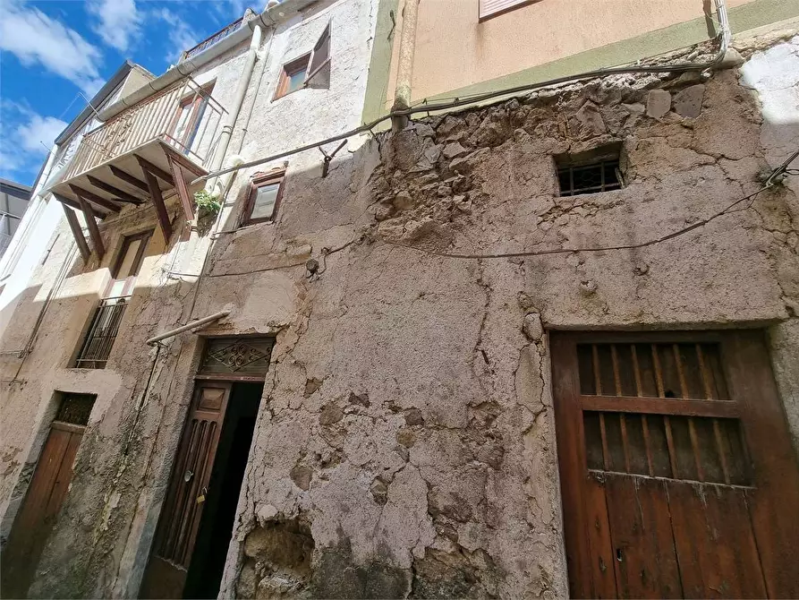 Immagine 29 di Casa indipendente in vendita  a Sutera